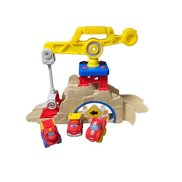 Chuck & Friends Fold "N Go Construction Playset with 3 Vehicles Tonka/ Hasbro - Picture 1 of 12